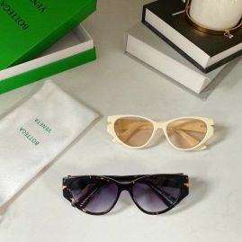 Picture of Bottega Veneta Sunglasses _SKUfw40664075fw